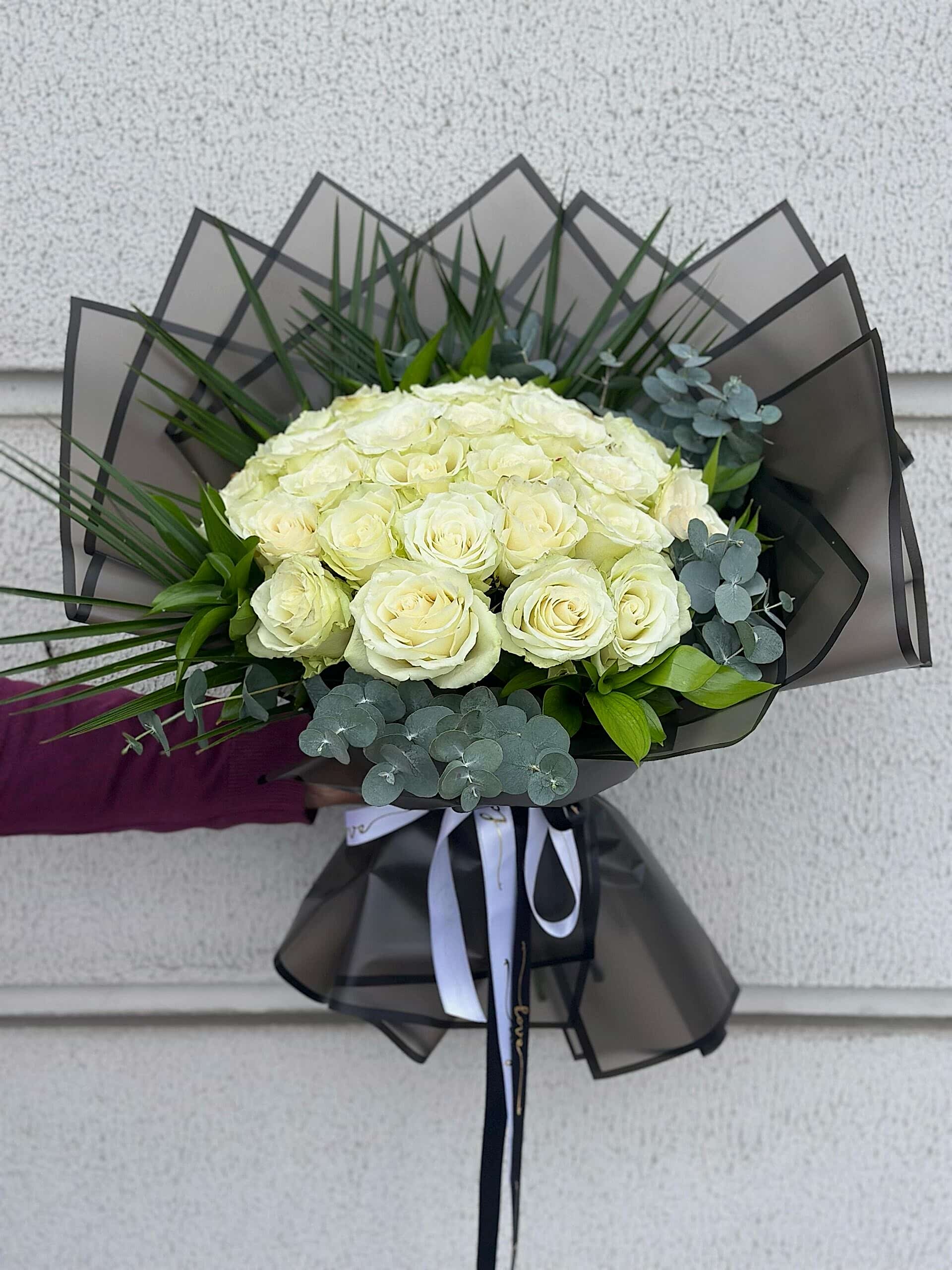 Beyaz Gül Nişan Çiçeği Buketi