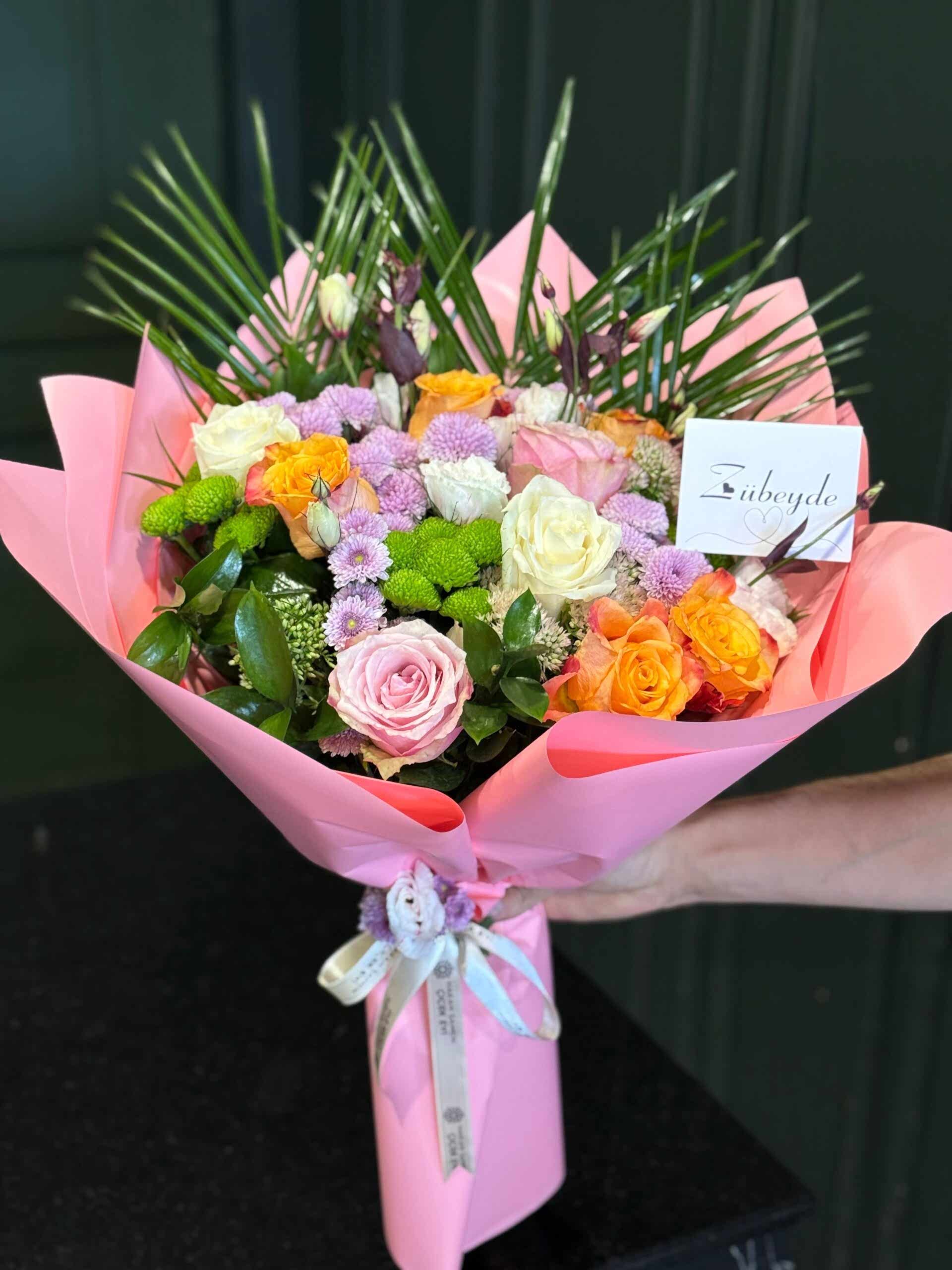 Renkli Bahar Neşesi Buketi