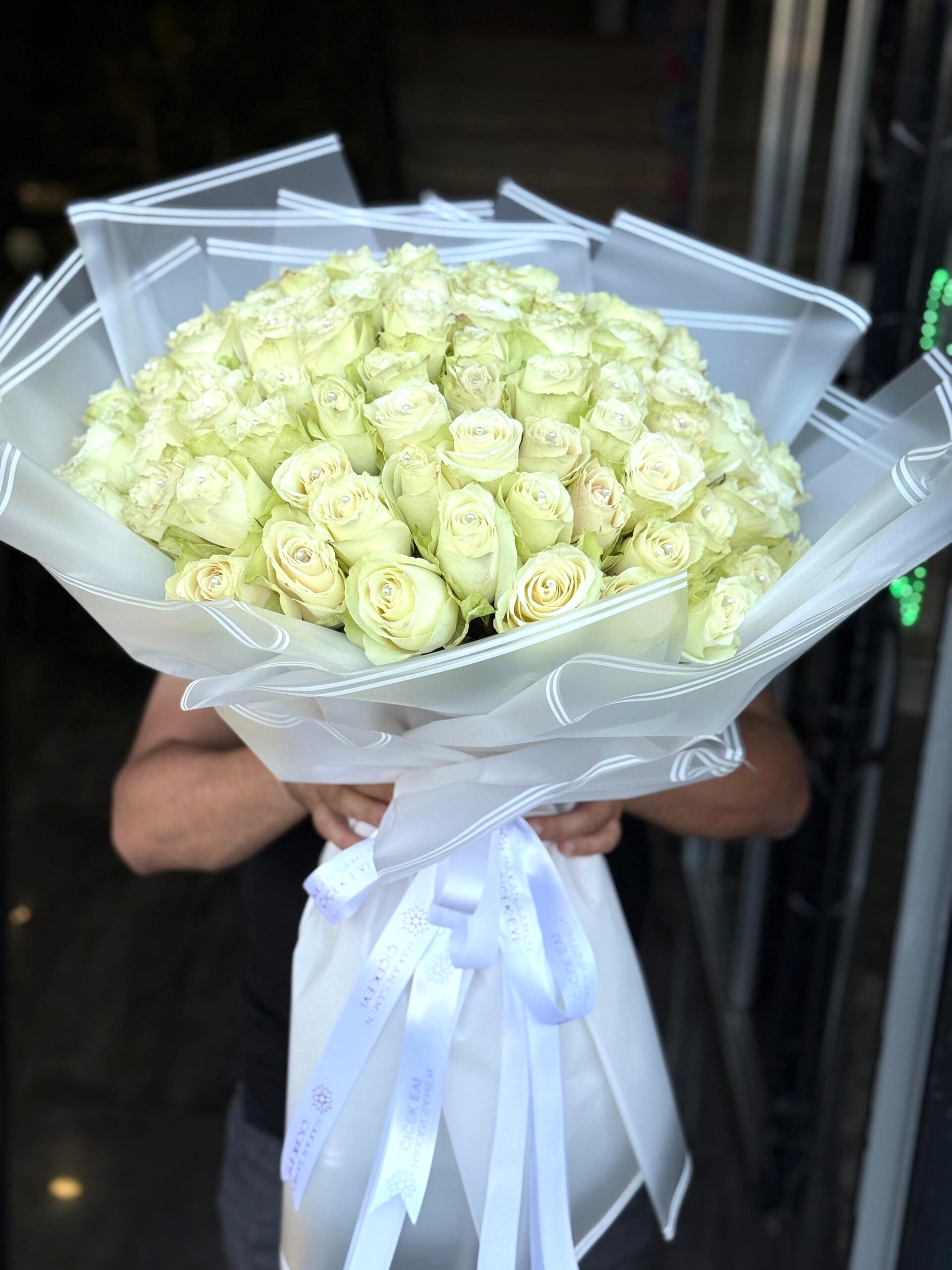 101 Beyaz Gül Buketi